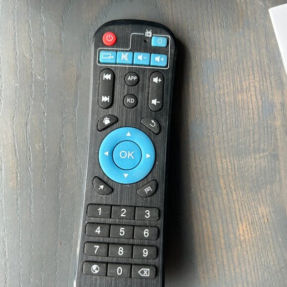 4K Streaming with T9 Android TV Box - 4GB RAM, 32GB Storage, Compact & Powerful - Picture 8 of 11